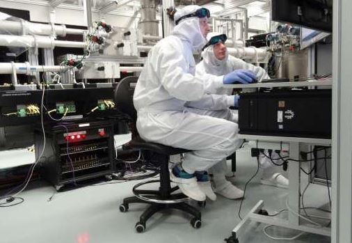 World News: Brits, Czechs claim world's most powerful 'super laser'